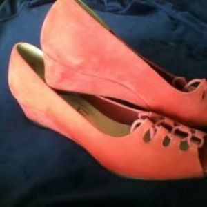 Ladies shoes